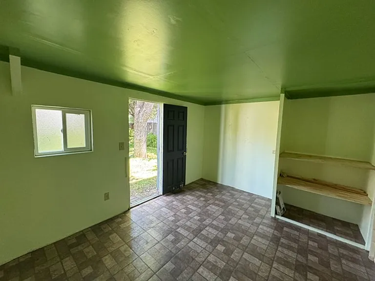 809 King St — Photo 14