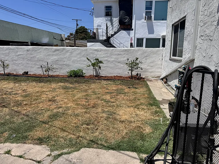 7727 S Normandie Ave — Photo 32