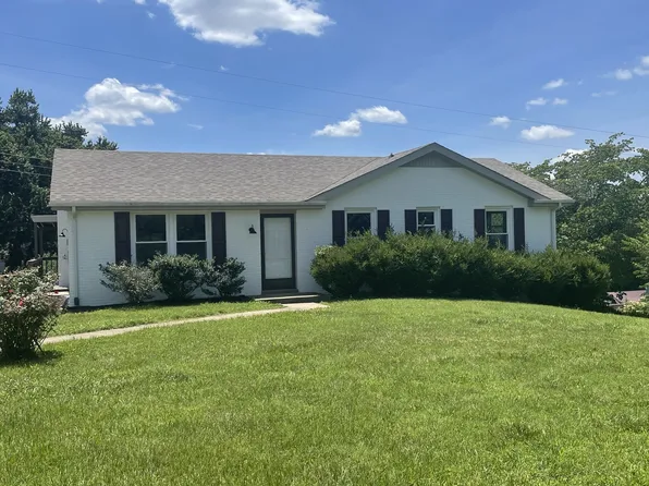 335 Hampshire Dr, Clarksville, TN 37043