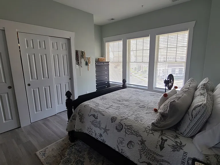 9650 Shore Dr #202 — Photo 11