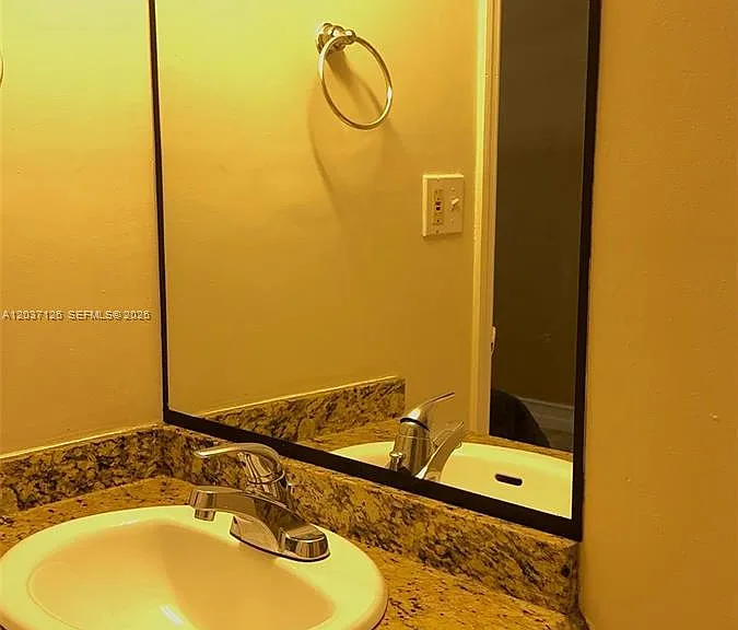 1300 Moffett St #214 — Photo 12