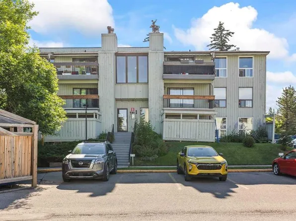 10120 N Brookpark Blvd SW #123, Calgary, AB T2W 3G3