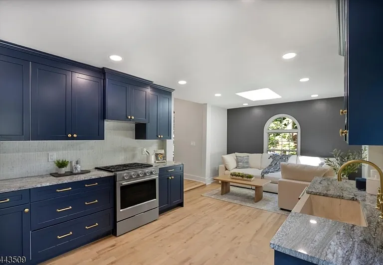 58 Ridgeway Ave — Photo 8