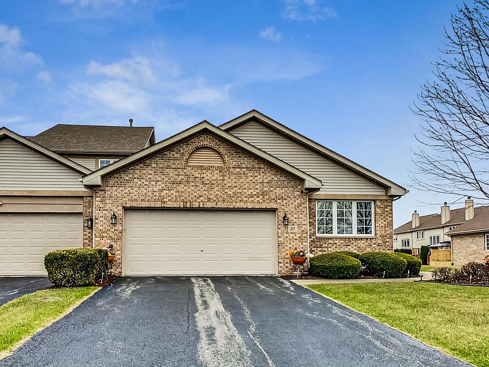 2nd image of 37 Iliad Dr