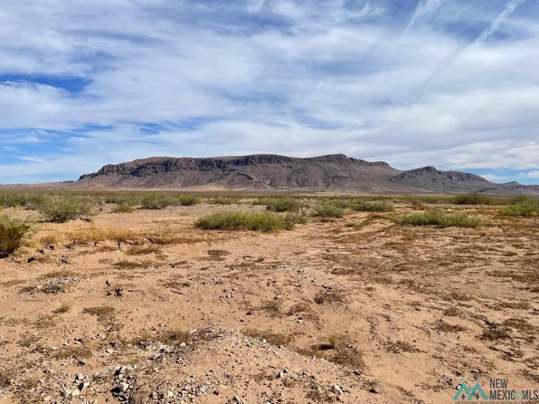 Stirrup Rd SE, Deming, NM 88030