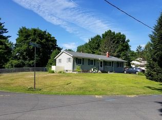 2001 Piney Point Rd, Troy, NY 12180
