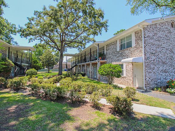 2nd image of 516 Arlington Dr APT A4