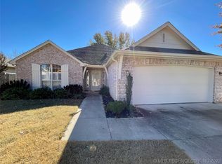 10218 E 115th Pl S, Bixby, OK 74008
