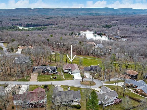 5th image of 25 Sugarbush Ln