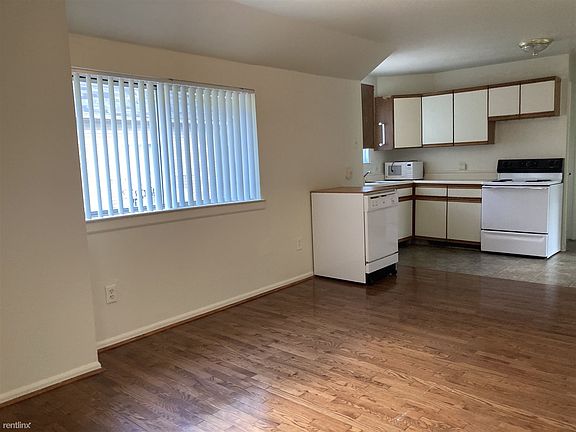 4th image of 312 Beakes St
