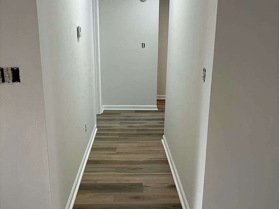 4th image of 764 Avalon Forest Way