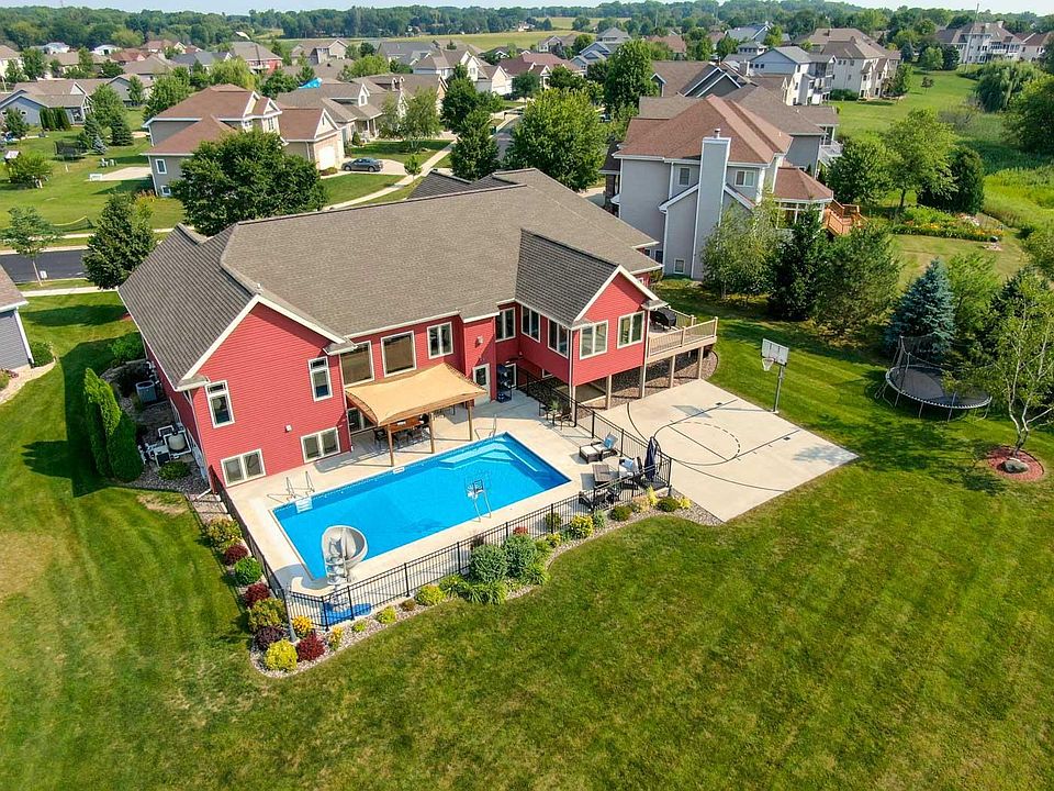1st image of 704 Stoney Hill Ln
