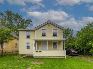 723 Richards St, Joliet, IL 60433