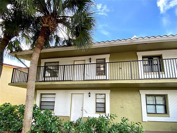 2nd image of 11613 NW 28th St #2