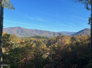 2773 Happy Hollow Rd, Sevierville, TN 37862