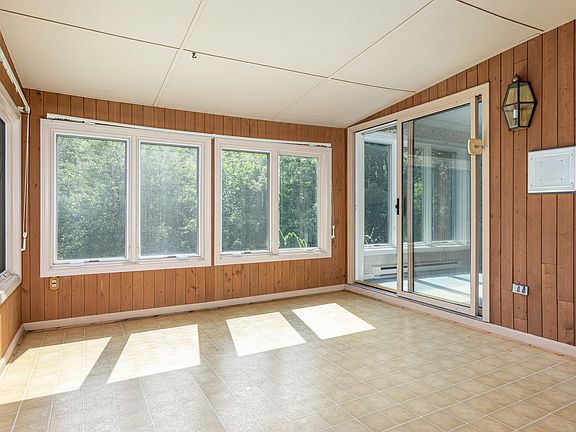 5th image of 28 Wildwood Drive #28
