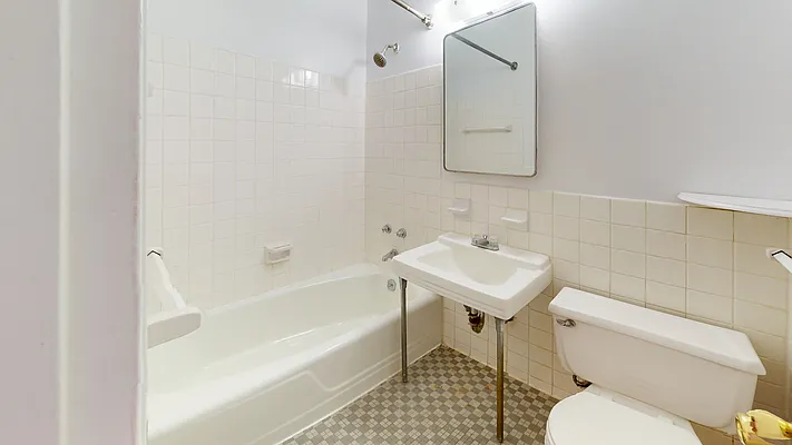 Rented by Bond New York | media 27