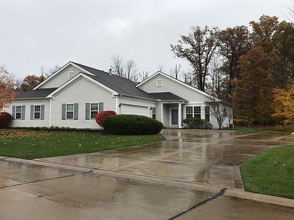 2nd image of 10591 Crossings Dr