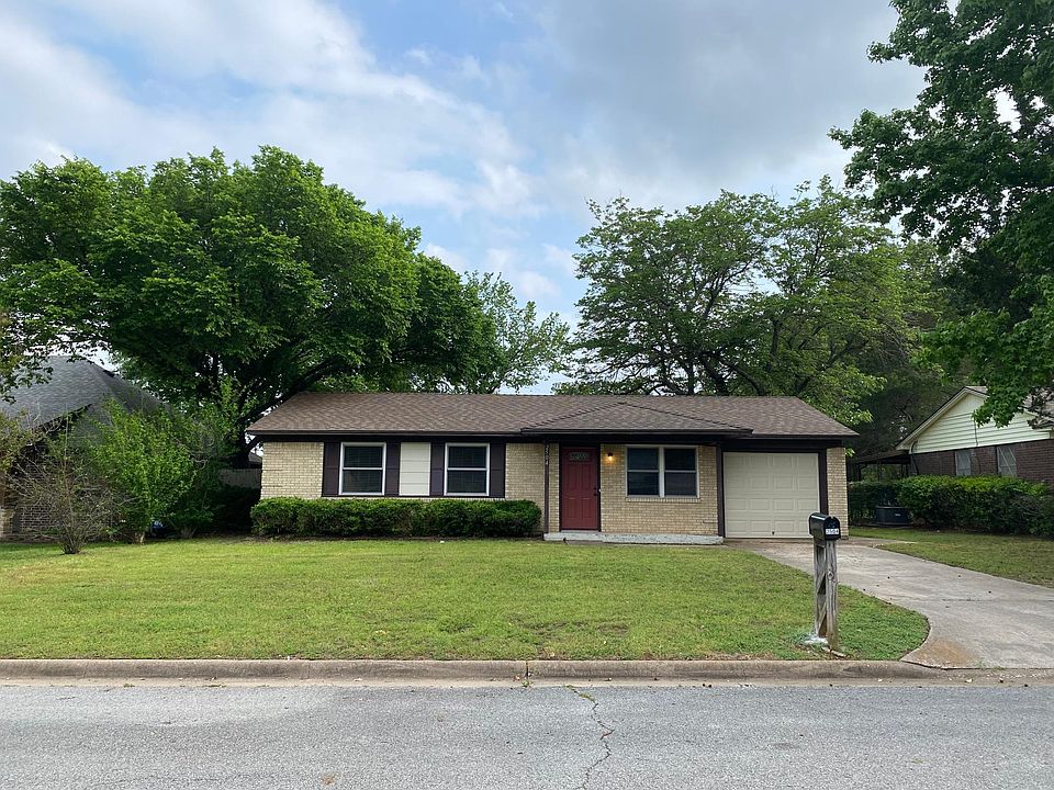 1st image of 2504 Steven Dr