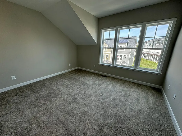 3427 Monterey Dr — Photo 8
