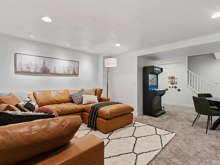 8218 S Wasatch Grove Ln — Photo 33