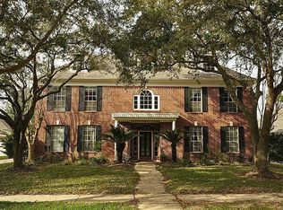 4007 Alice Dr, Sugar Land, TX 77478