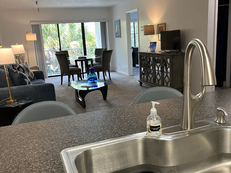 615 NW Oleander St #202 — Photo 7