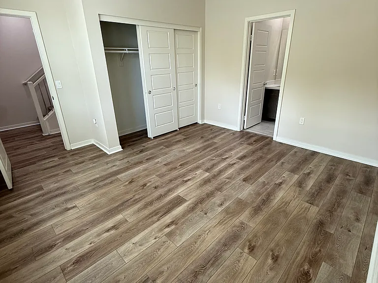 503 Winchester Dr — Photo 9