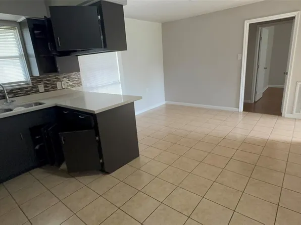 14523 Alrover St, Houston, TX 77045