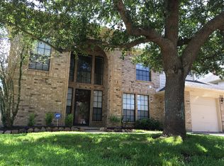 10840 Spruce Dr N, La Porte, TX 77571