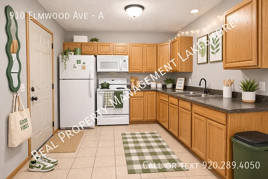 Building Photo - 910 Elmwood Ave #A