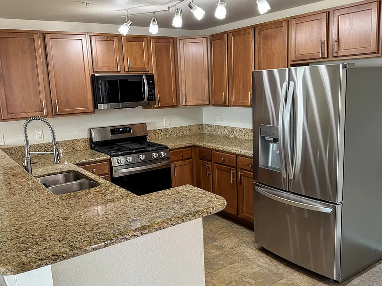 4905 Hahns Peak Dr #202 — Photo 12