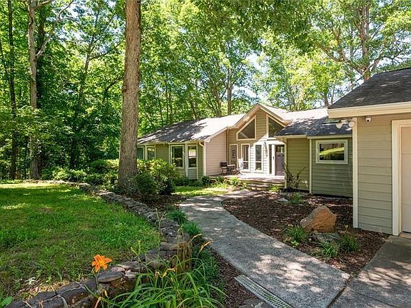 4th image of 3471 Stone Dr