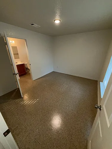 Floor plan 514 (B) East Central Avenue