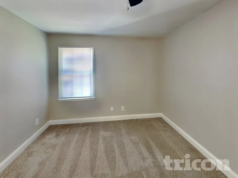 6809 Cardigan Ave — Photo 8