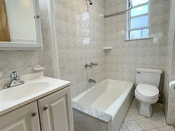 5th image of 25-27 36th St #6