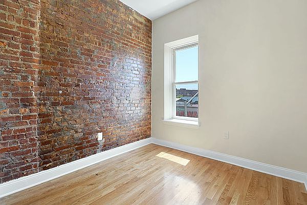 1st image of 800 Church Ave #4