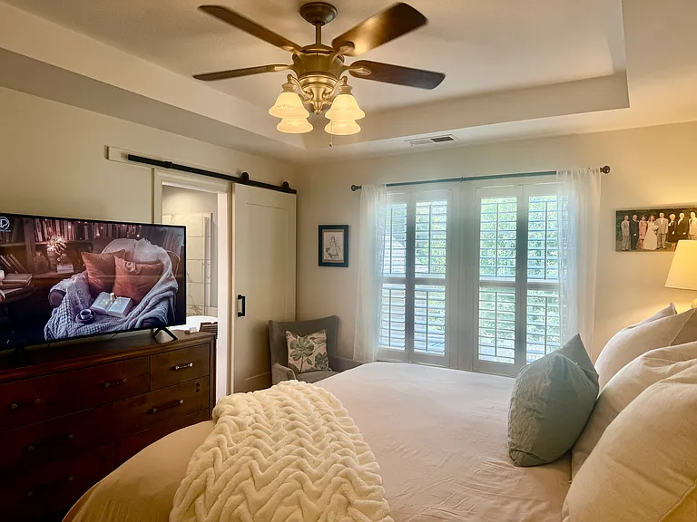15706 Seafield Ln — Photo 12
