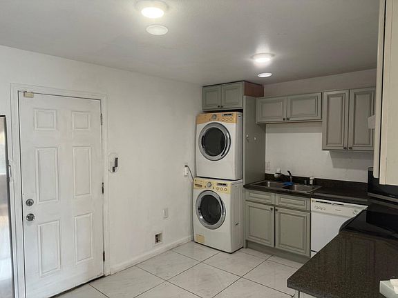 3rd image of 347 S 17th St #343