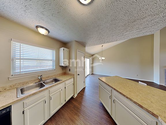 4th image of 6429 Ewen Cir
