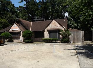 25134 Oakhurst Dr, Spring, TX 77386