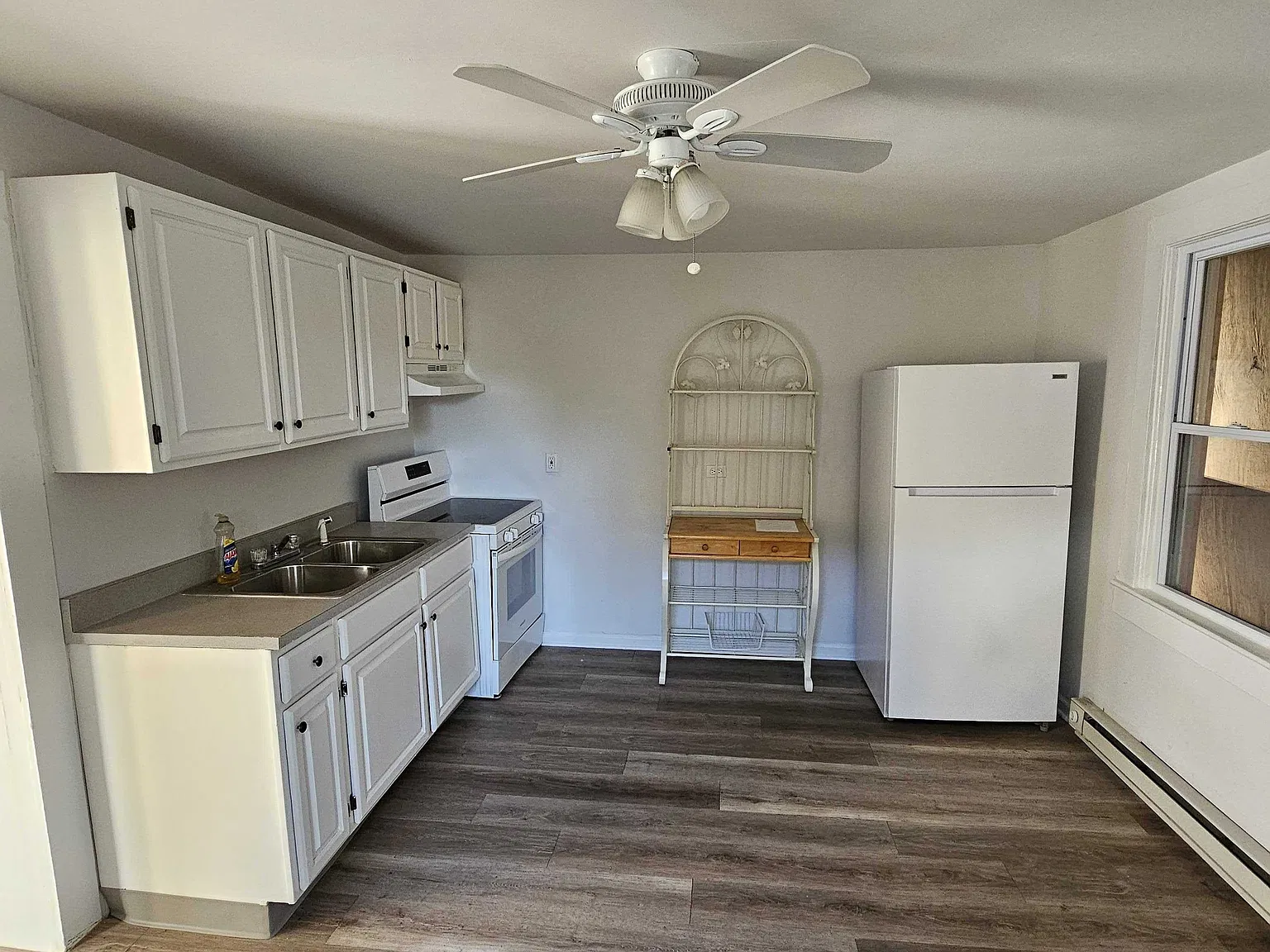 1019 Remington Ave — Photo 4