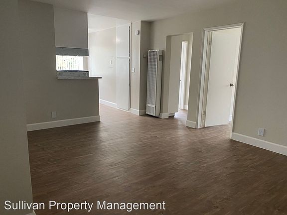 3rd image of 13704 Franklin St #4