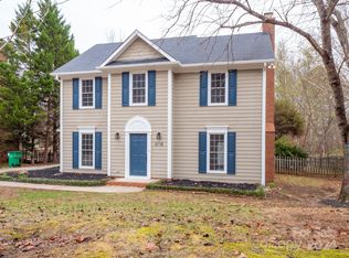 2118 Long Ridge Ln, Charlotte, NC 28214