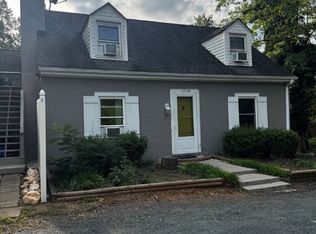 602 Wilder Dr APT A, Charlottesville, VA 22901