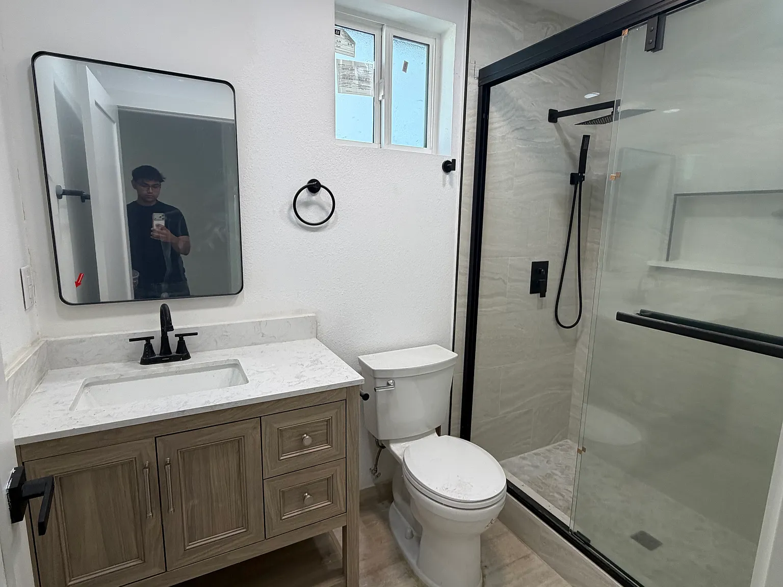 3 bed, 1000 sqft, $3,000 — Photo 4
