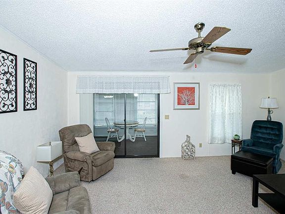 4th image of 924 Cypress St