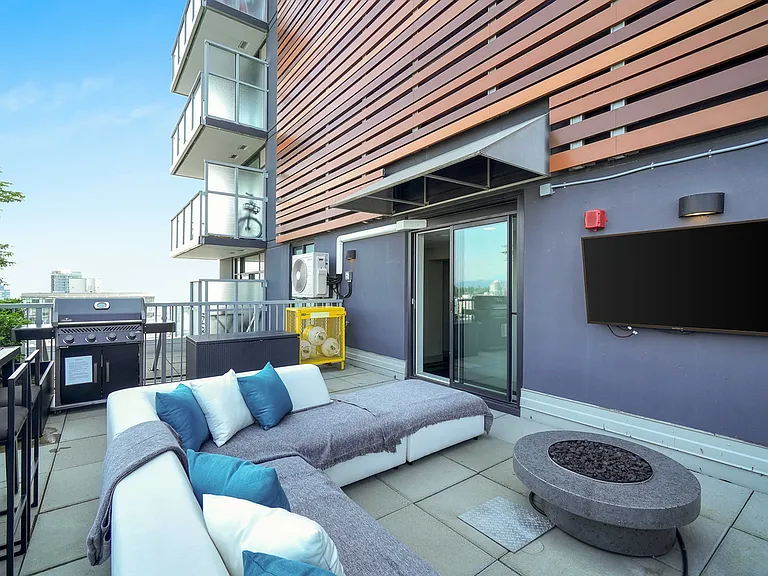 900 Carnarvon St — Photo 19