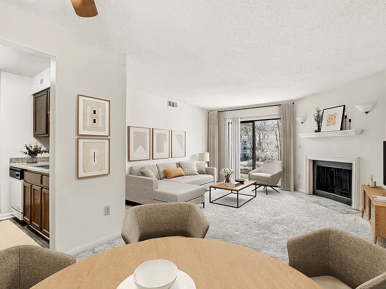 Eastchester Ridge Apartments — Photo 41