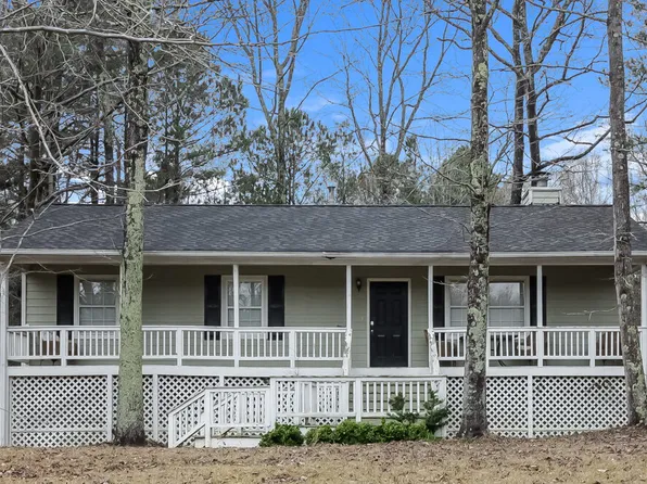 262 Gold Creek Trl, Hiram, GA 30141
